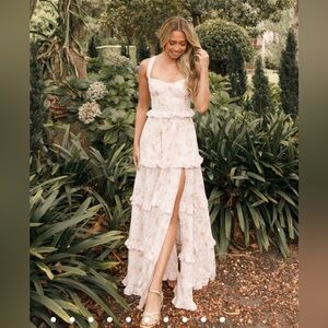 New without tags, Petal & Pup maxi dress.Size US-XS. Bump friendly. Floral print